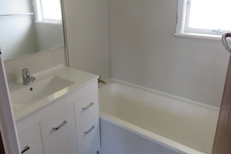 Photo of property in 24 Fenwick Crescent, Hillcrest, Hamilton, 3216