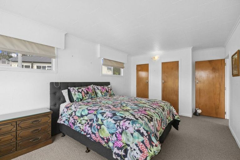 Photo of property in 4 Shearer Drive, Oakura, 4314