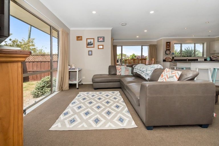 Photo of property in 19 Woodville Street, Leeston, 7632