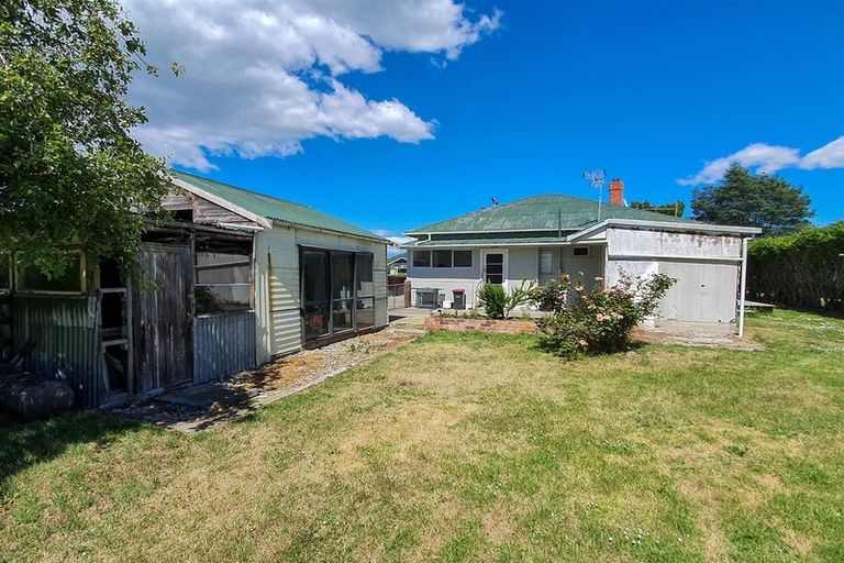 Photo of property in 18 Parsonage Road, Waimate, 7924