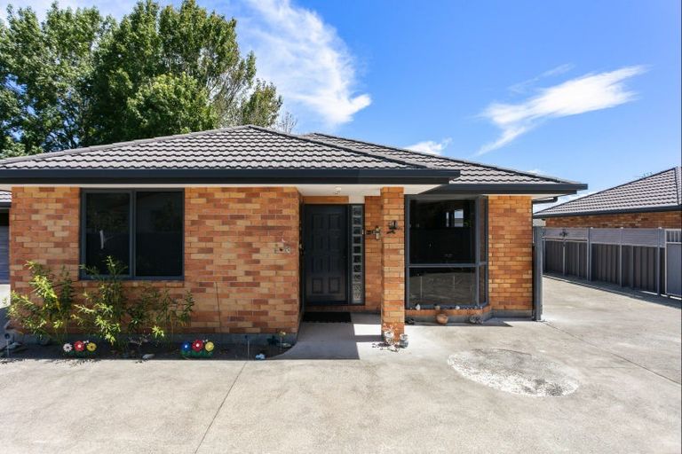 Photo of property in 24 Leon Street, Riverdale, Gisborne, 4010
