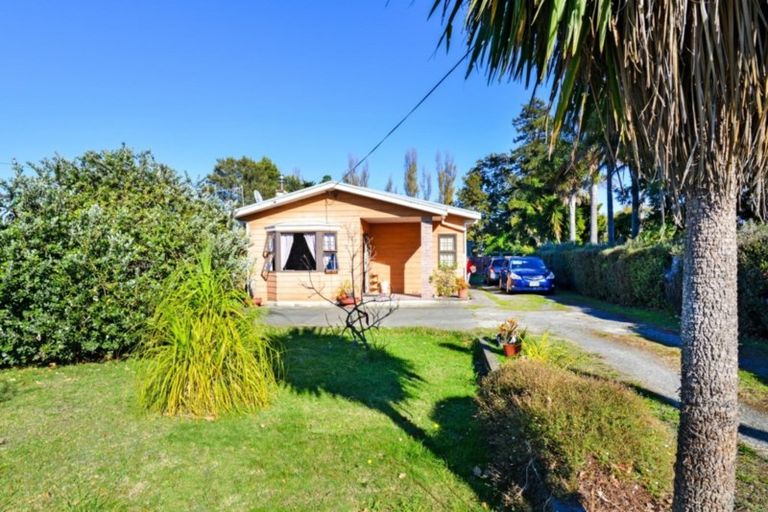 Photo of property in 555 Main North Road, Bay View, Napier, 4104