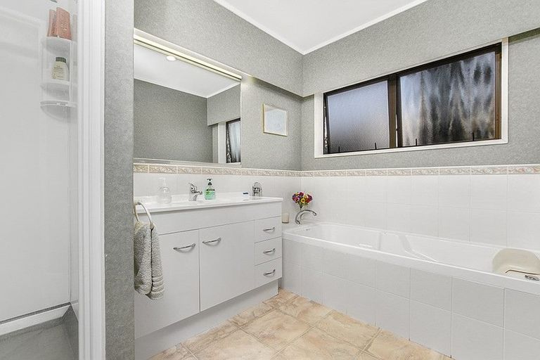 Photo of property in 49 Manse Road, Pahurehure, Papakura, 2113