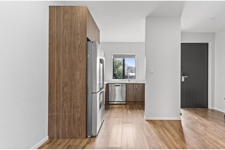 Photo of property in 32 Te Aparangi Road, Papakura, 2110