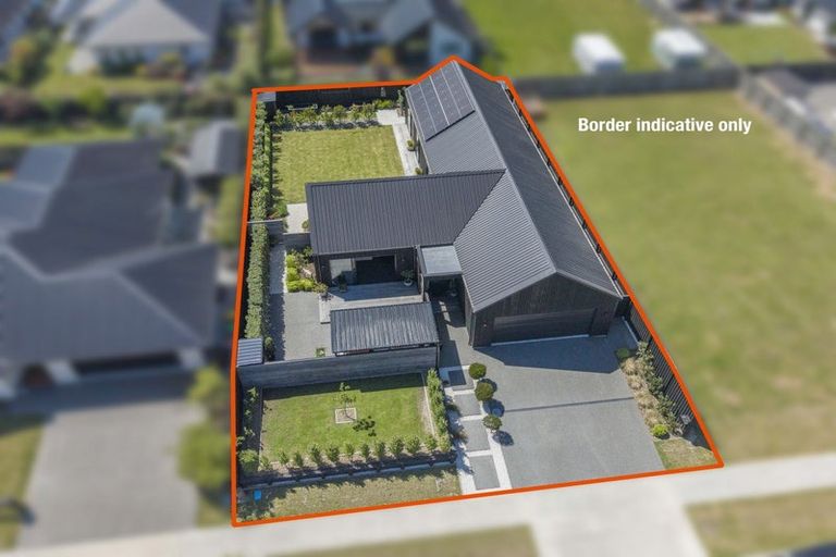 Photo of property in 46 Charles Upham Drive, Rangiora, 7400