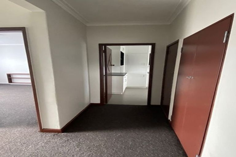 Photo of property in 229 Featherston Street, Palmerston North, 4410