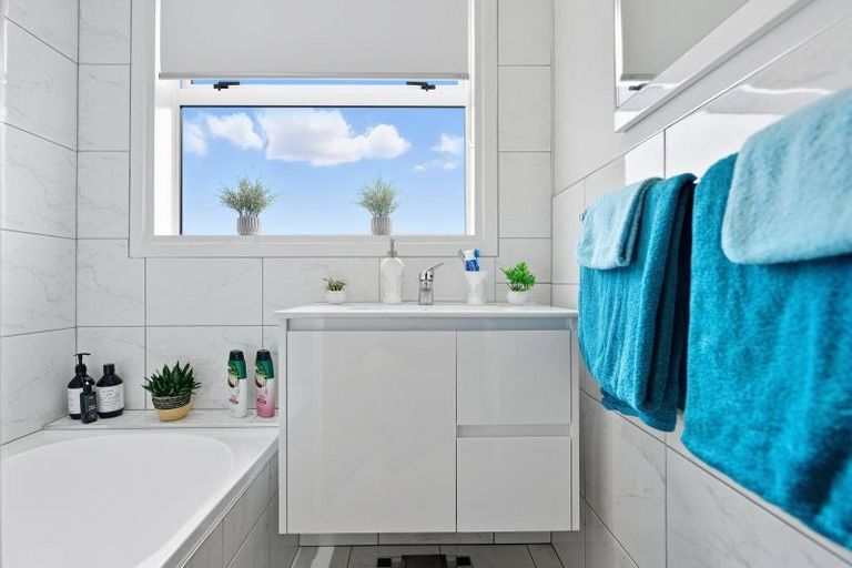 Photo of property in 6 Lugton Street, Nawton, Hamilton, 3200