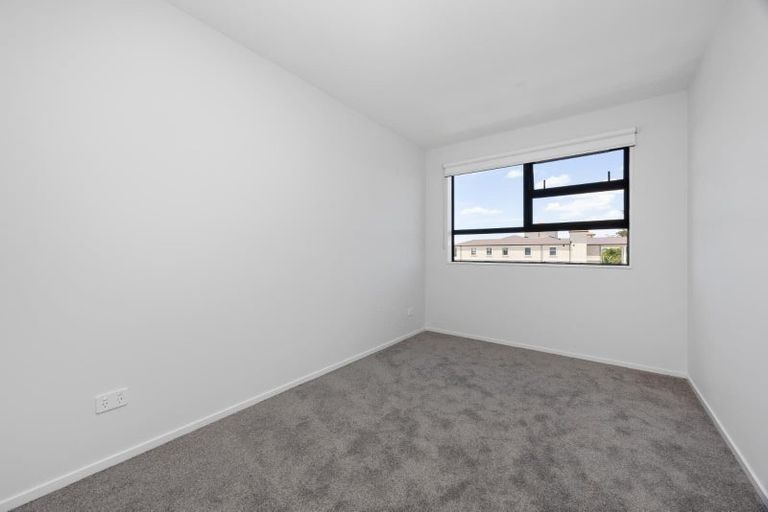 Photo of property in 3/3153 Great North Road, New Lynn, Auckland, 0600