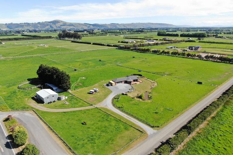 Photo of property in 345 Riccarton Road West, Mosgiel, 9092