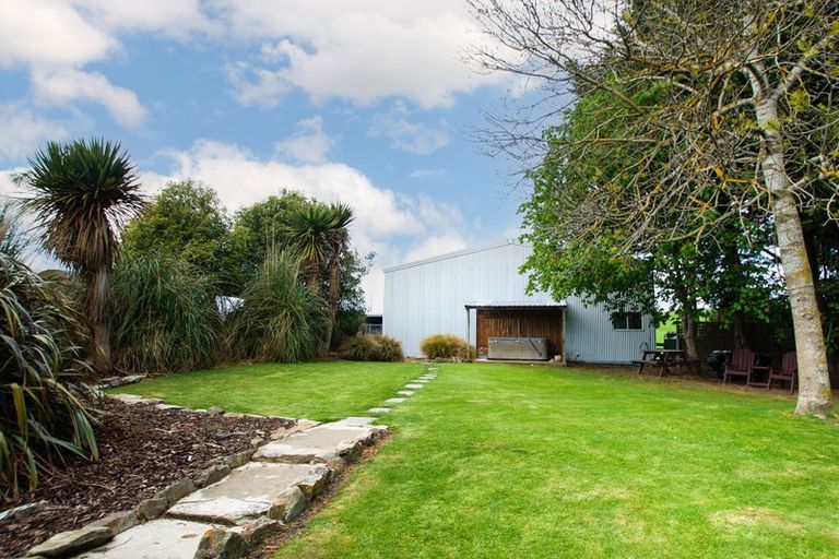 Photo of property in 7 Clarks Flat Road, Lawrence, 9593