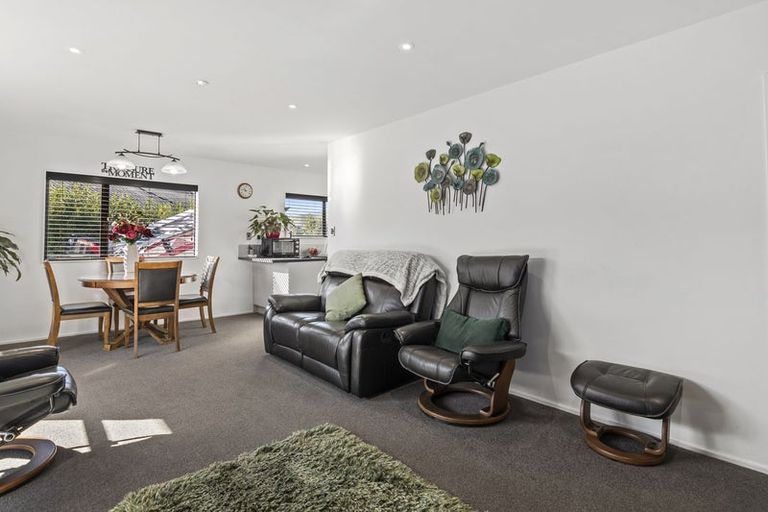 Photo of property in 17a Martin Avenue, Wakefield, 7025