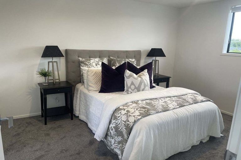 Photo of property in 7/10 Wilsher Crescent, Henderson, Auckland, 0612