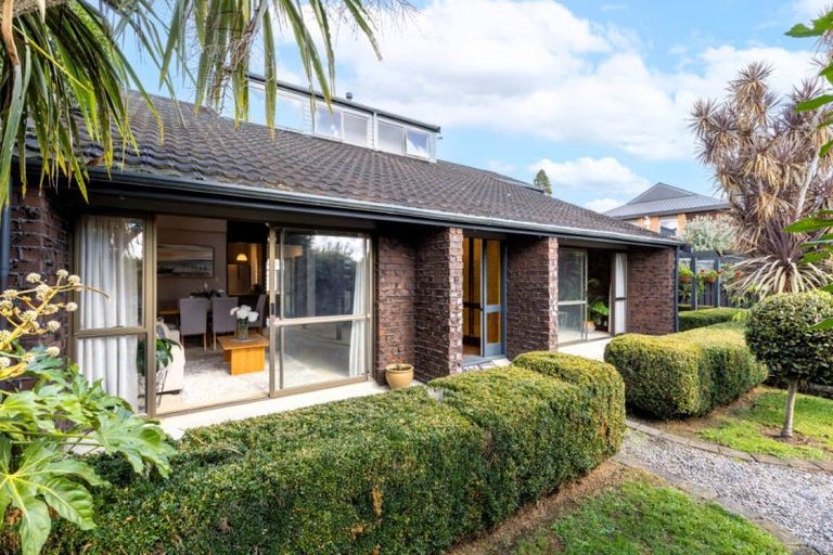 Photo of property in 9 Wilfred Street, St Andrews, Hamilton, 3200