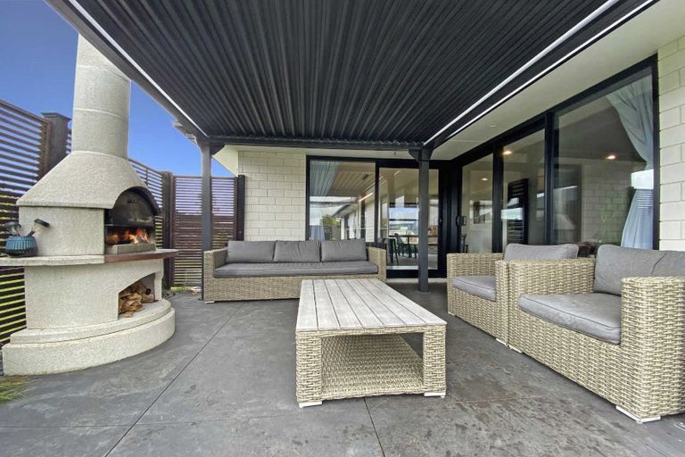 Photo of property in 7 Banded Place, Rolleston, 7615