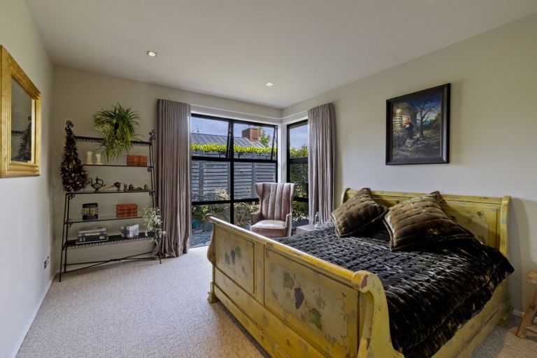 Photo of property in 20 Rannoch Drive, Jacks Point, Queenstown, 9371