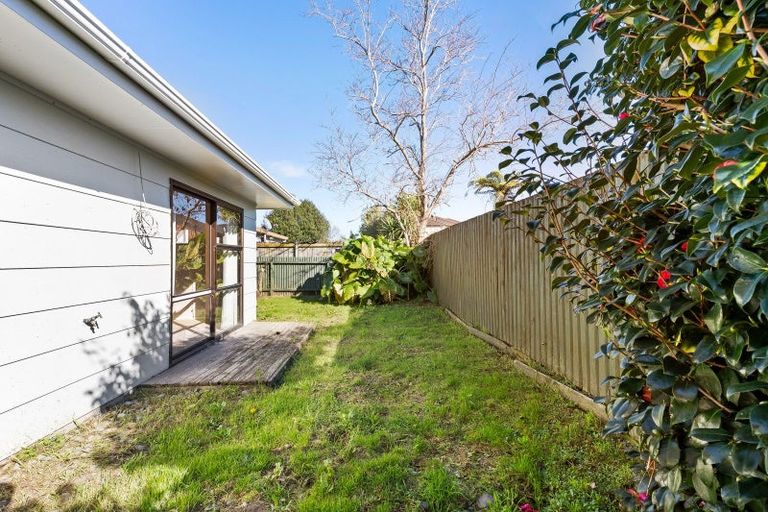 Photo of property in 2/9 Edmund Hillary Avenue, Papakura, 2110