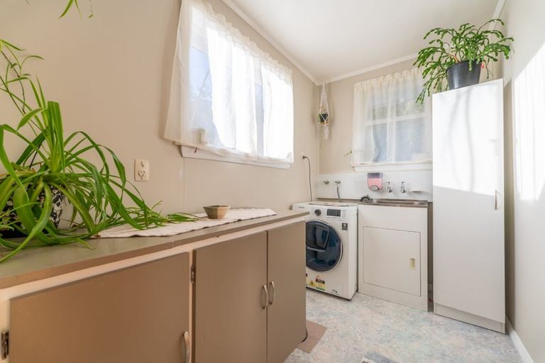 Photo of property in 8 Allan Street, Waimate, 7924