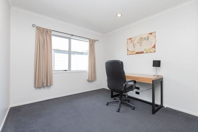 Photo of property in 14 Chatham Place, Rototuna North, Hamilton, 3210