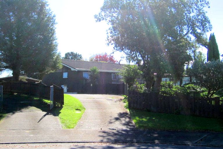 Photo of property in 10 Coty Place, Clover Park, Auckland, 2019