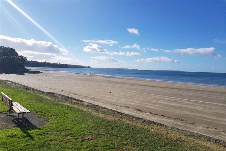 Photo of property in 1/45 Rothesay Bay Road, Rothesay Bay, Auckland, 0630