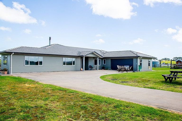 Photo of property in 48 Hatton Road, Awhitu, Waiuku, 2684