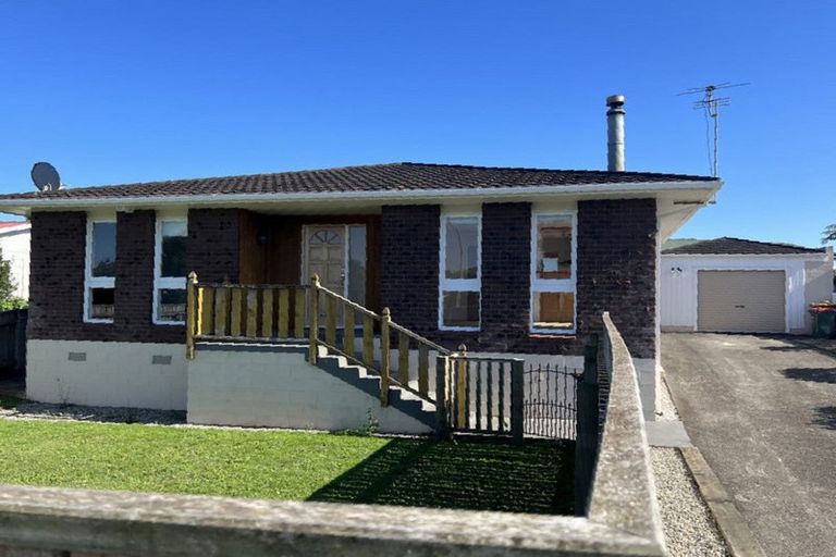 Photo of property in 7 Oleander Place, Bell Block, New Plymouth, 4312