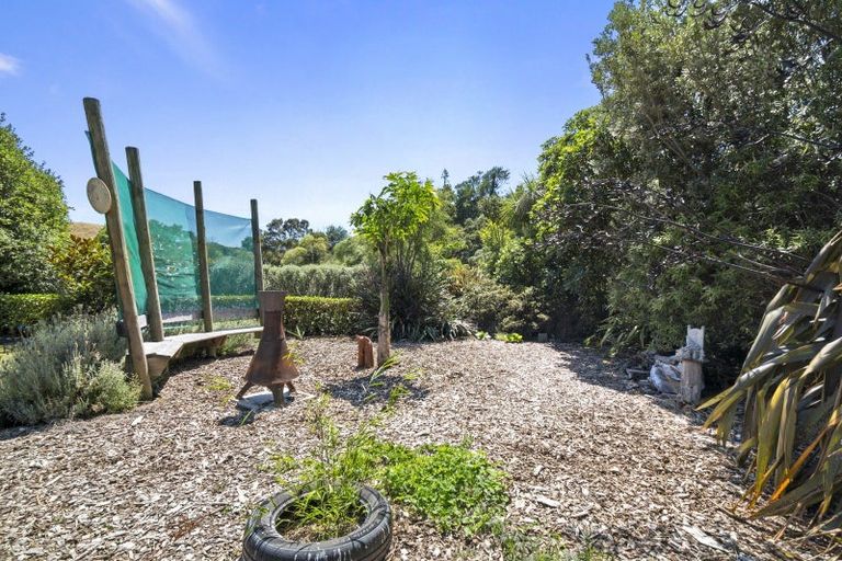 Photo of property in 38 Kingsdale Park Drive, Aokautere, Palmerston North, 4471