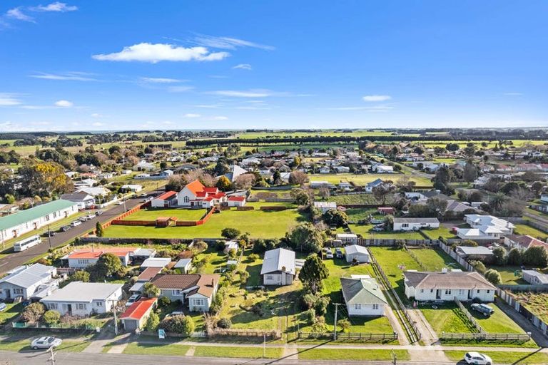 Photo of property in 7 Gloag Street, Waverley, 4510