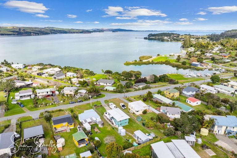 Photo of property in 25 Ngatoto Road, Tinopai, Matakohe, 0593