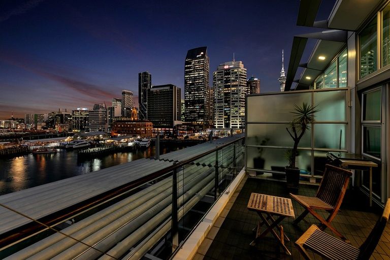Photo of property in Shed 20 Princes Wharf Apartments, 48a/139 Quay Street, Auckland Central, Auckland, 1010