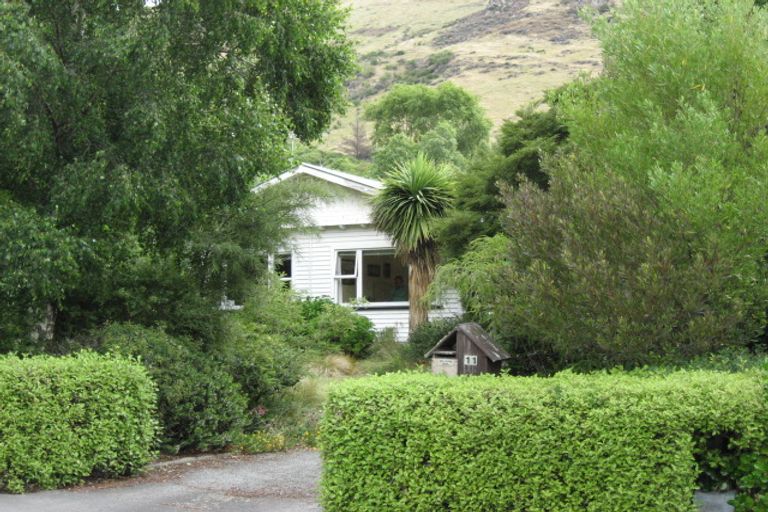 Photo of property in 11 Port Hills Road, Heathcote Valley, Christchurch, 8022