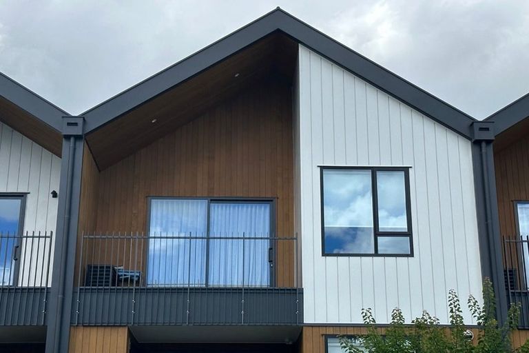 Photo of property in 4/117 Buckley Avenue, Hobsonville, Auckland, 0616