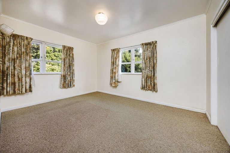Photo of property in 46 Lawrence Crescent, Hillpark, Auckland, 2102