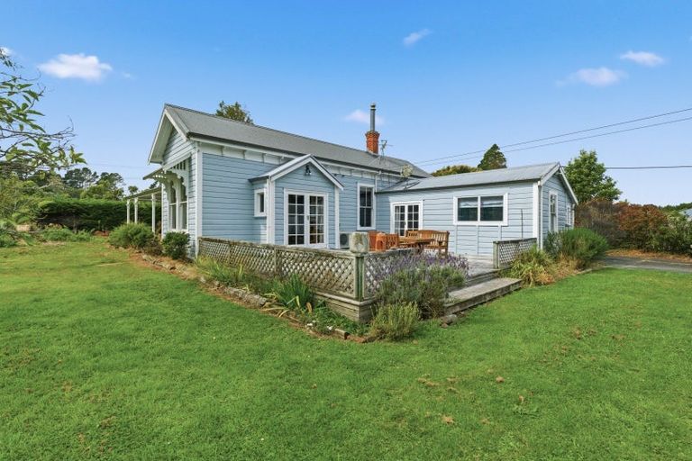 Photo of property in 546 Wellington Road, Marton, 4710