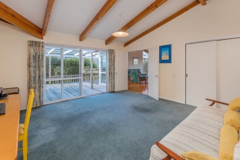 Photo of property in 61 Doves Bay Road, Kerikeri, 0294