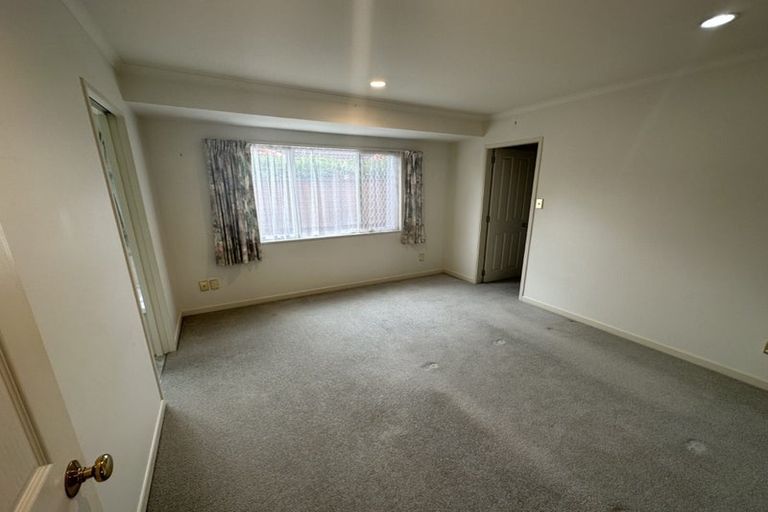 Photo of property in 2 Alpha Street, Papakura, 2110