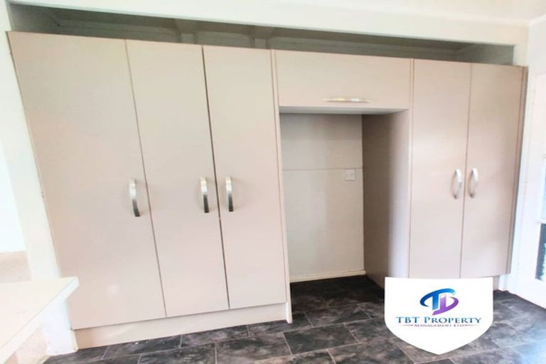 Photo of property in 1/36a Lincoln Road, Henderson, Auckland, 0610