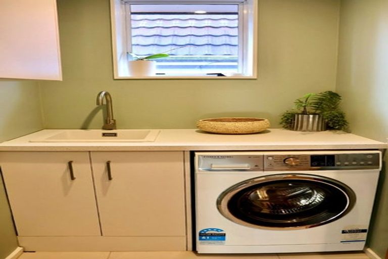 Photo of property in 2/50 Croydon Street, Sydenham, Christchurch, 8023