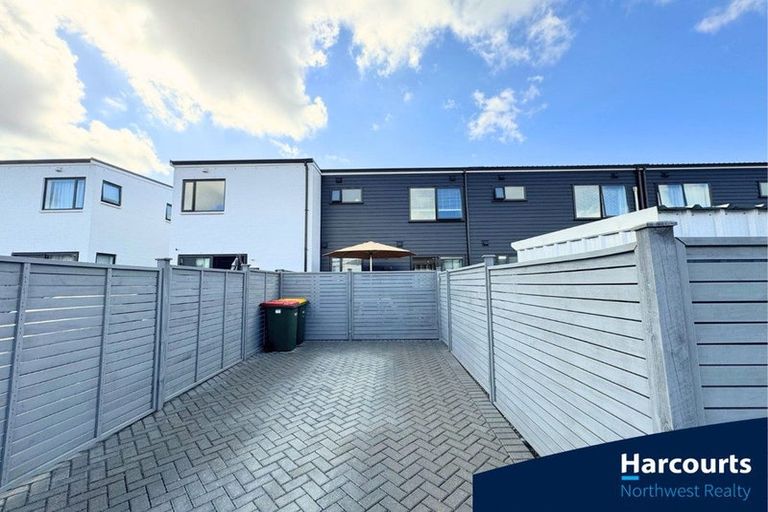 Photo of property in 12 Propeller Avenue, Whenuapai, Auckland, 0618