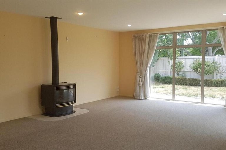 Photo of property in 18 Wayside Avenue, Burnside, Christchurch, 8053