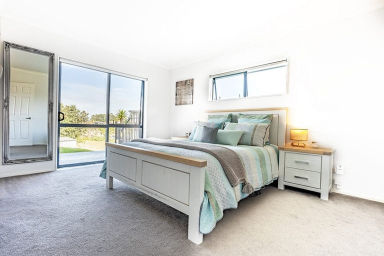 Photo of property in 24 Kensington Terrace, Gulf Harbour, Whangaparaoa, 0930