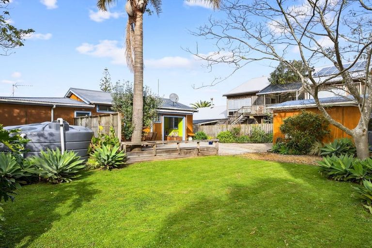 Photo of property in 49 Moana Road, Okitu, Gisborne, 4010