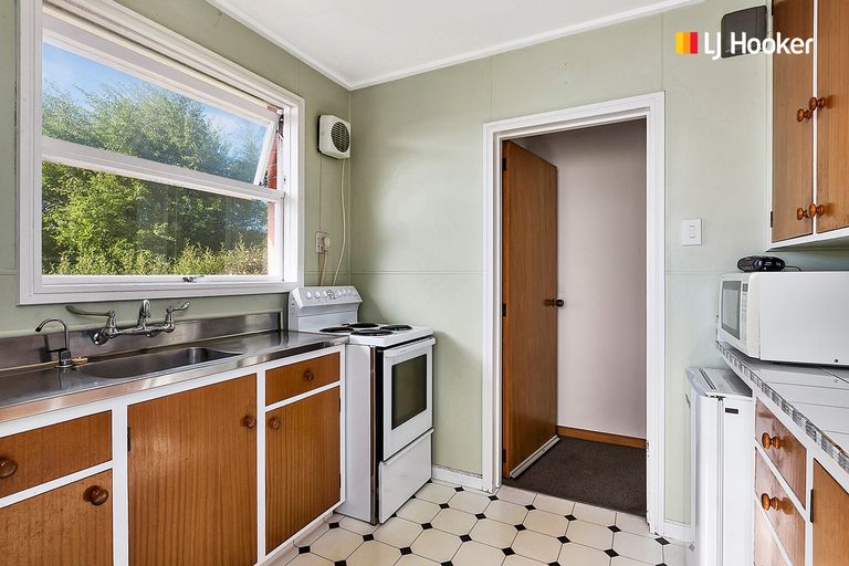 Photo of property in 42 Glenpark Avenue, Mornington, Dunedin, 9011