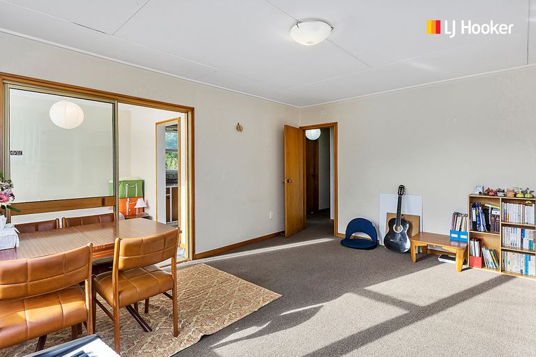 Photo of property in 42 Glenpark Avenue, Mornington, Dunedin, 9011