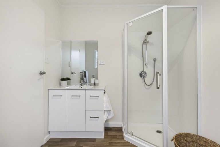 Photo of property in 8a Ceres Crescent, Johnsonville, Wellington, 6037