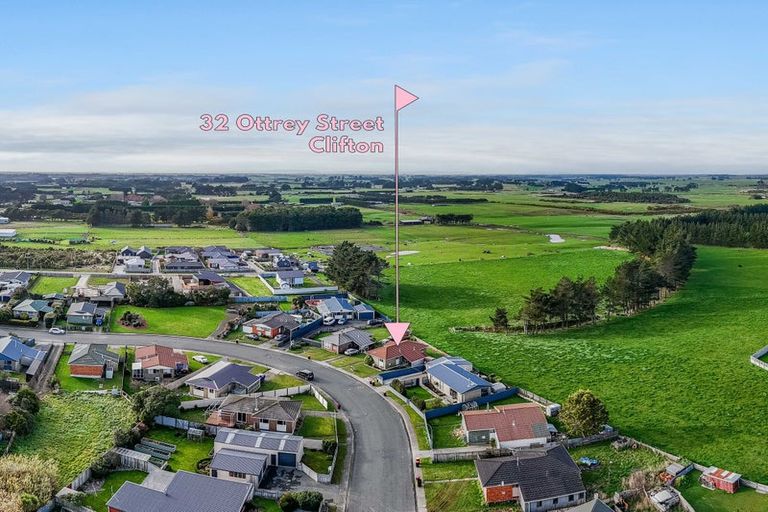 Photo of property in 32 Ottrey Street, Clifton, Invercargill, 9812