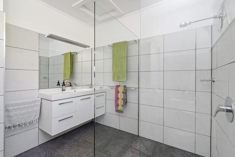 Photo of property in 11 Hope Avenue, Russell, 0202