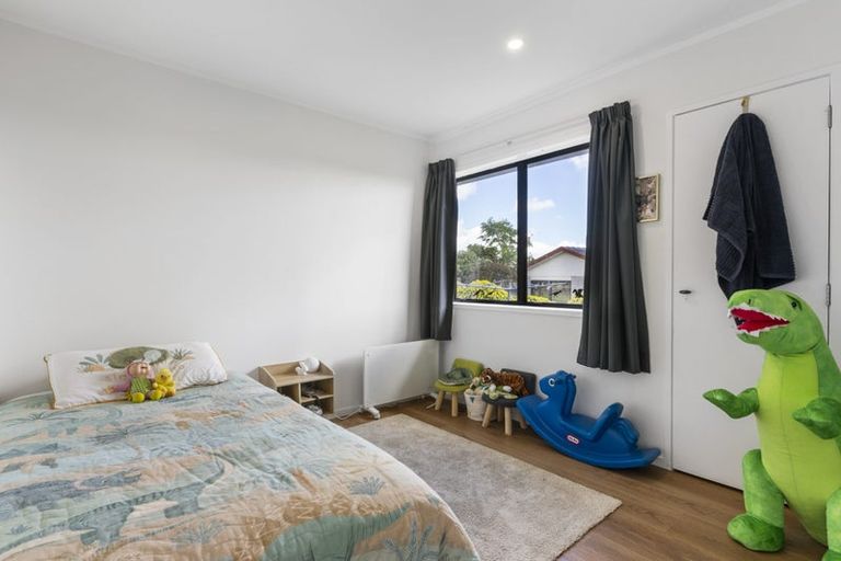 Photo of property in 73 Aberfeldy Avenue, Highland Park, Auckland, 2010