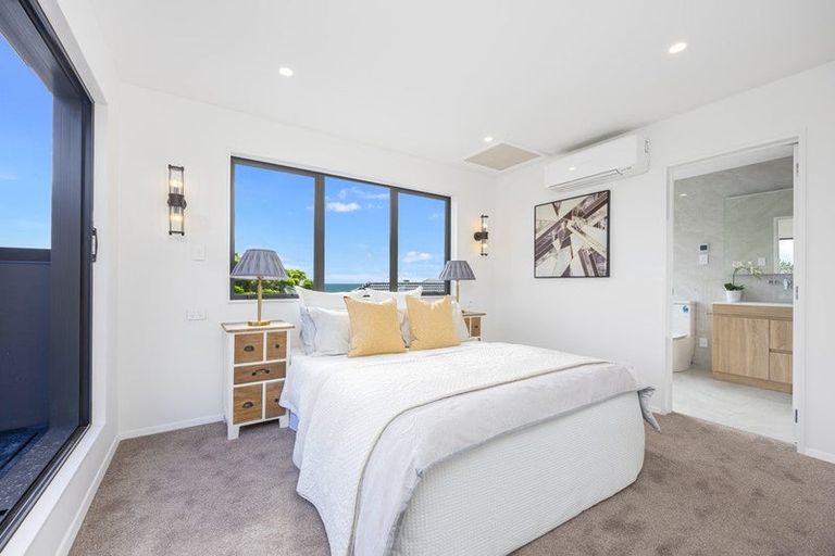 Photo of property in 113b Sunrise Avenue, Murrays Bay, Auckland, 0630