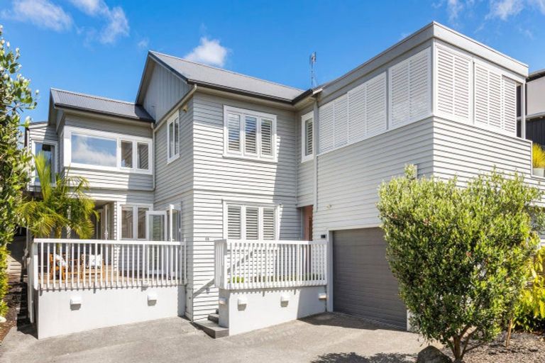 Photo of property in 68 St Michaels Avenue, Point Chevalier, Auckland, 1022